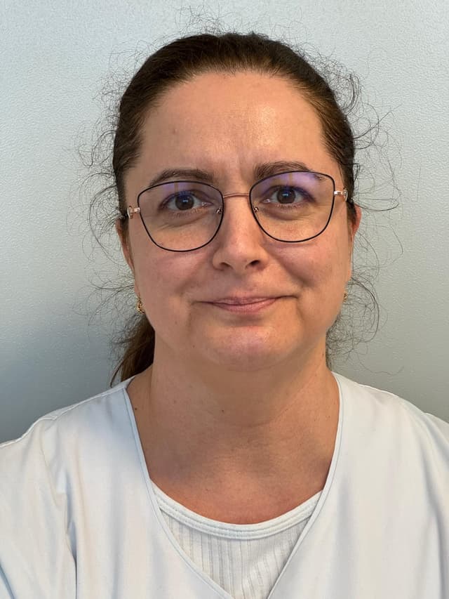 Dr. Istodor Loredana